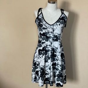 Black and white tie spaghetti strap with floral design tunic/dress
